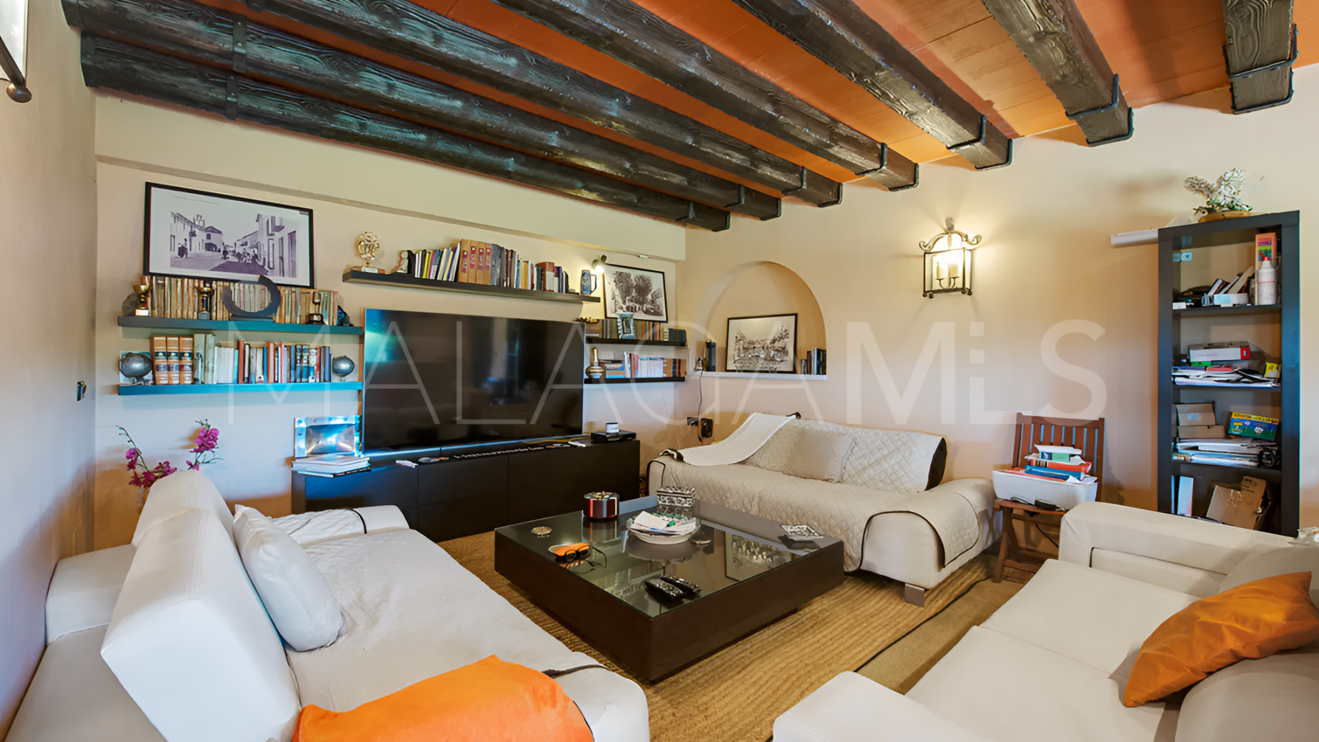 Villa for sale in Estepona Ost