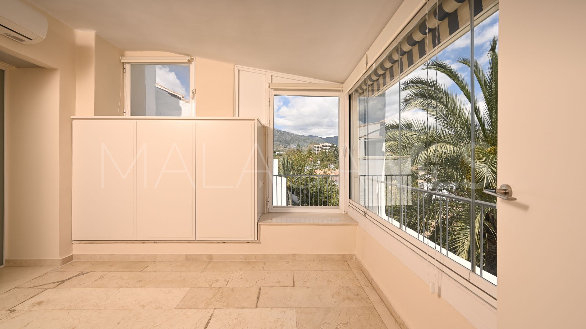 Apartment for sale in Rio Real