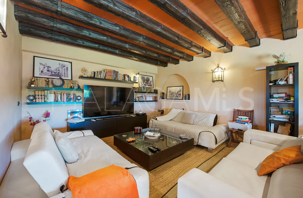 For sale Estepona East 5 bedrooms finca