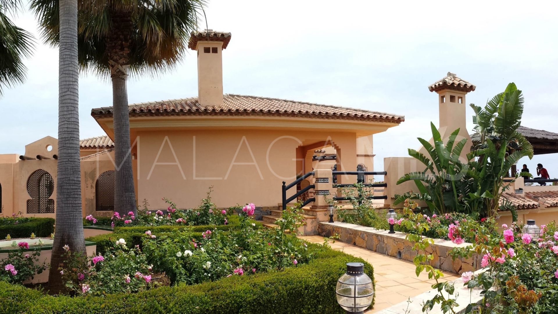 For sale Estepona East 5 bedrooms finca