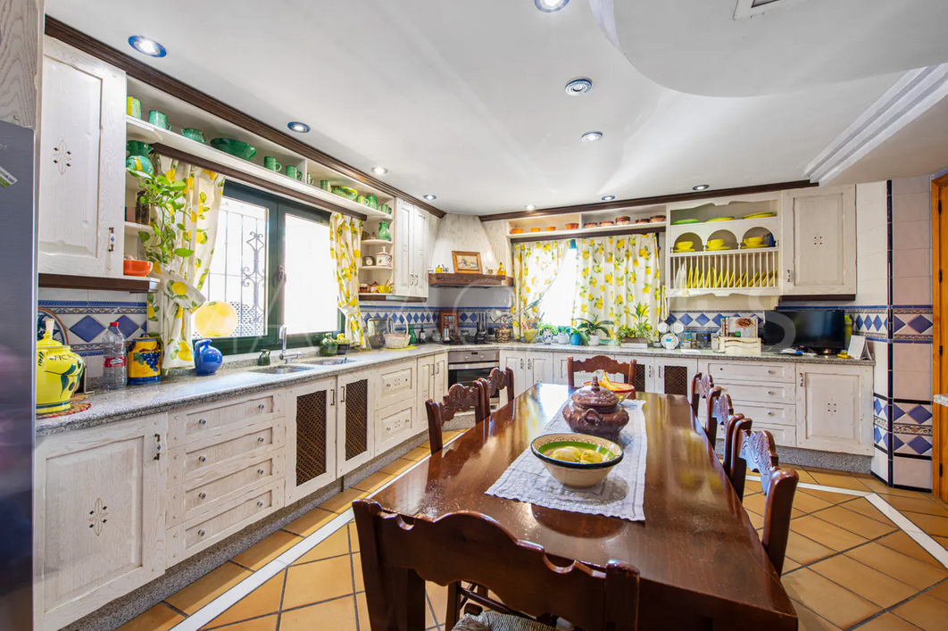 For sale Estepona East 5 bedrooms finca