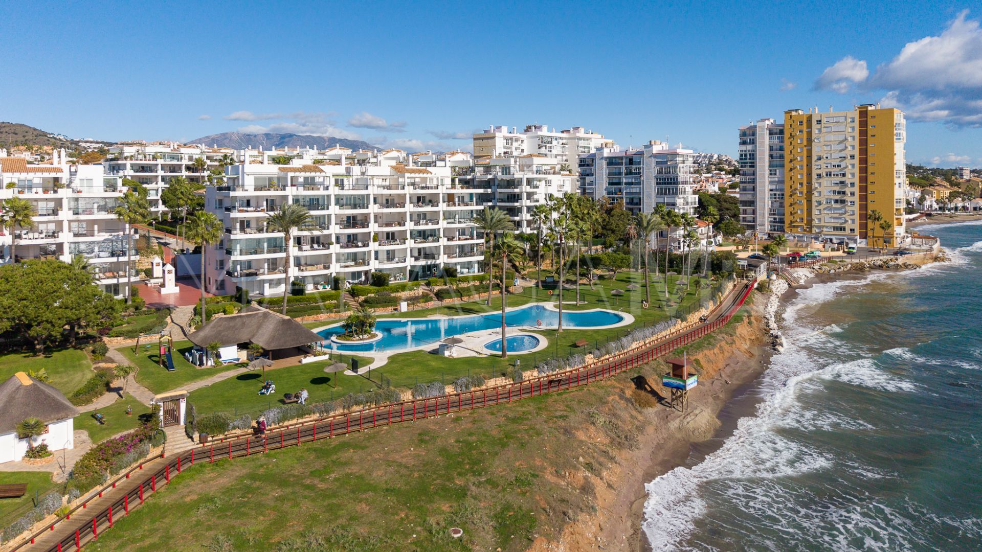 Lägenhet for sale in Calahonda