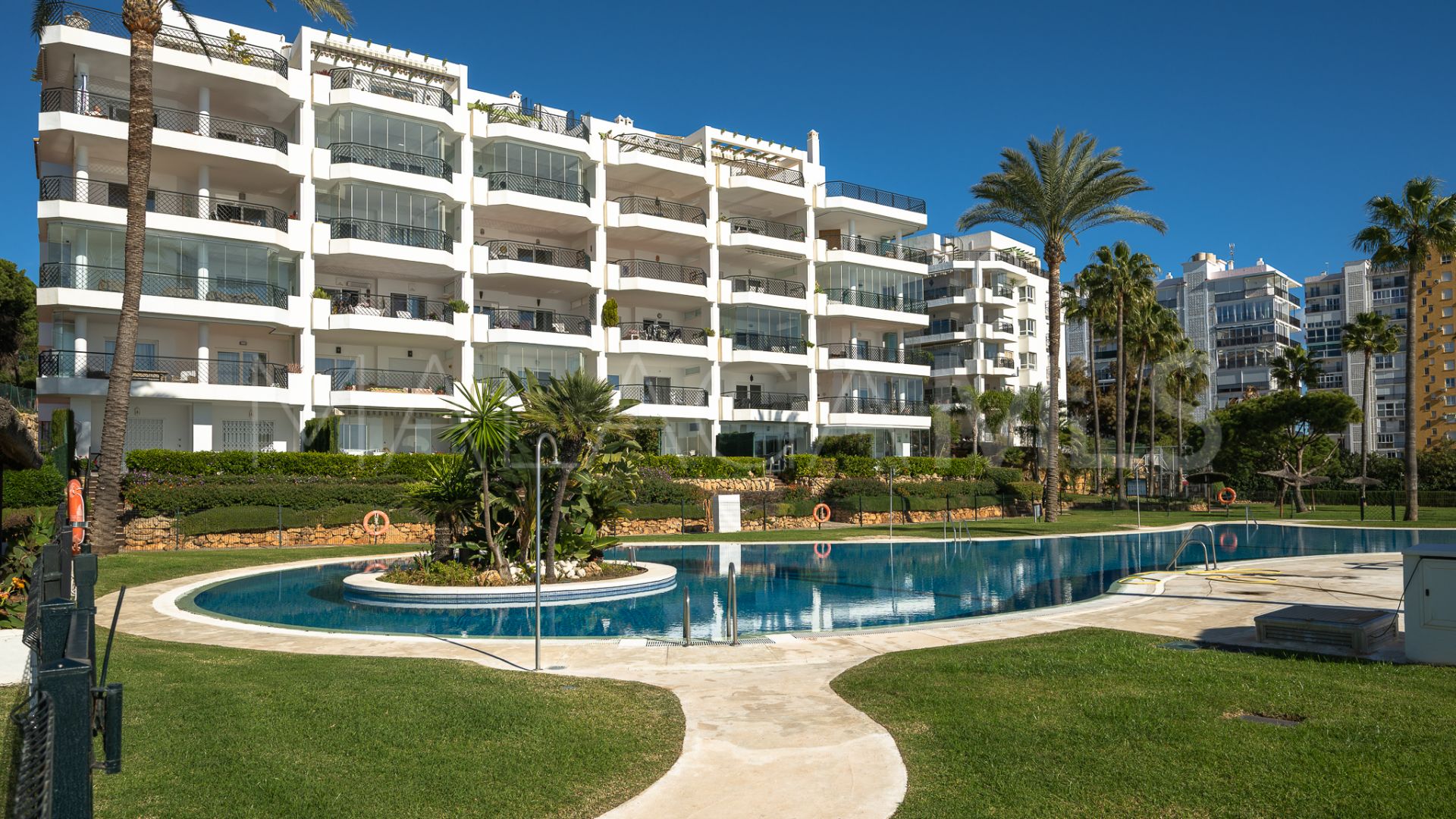 Lägenhet for sale in Calahonda