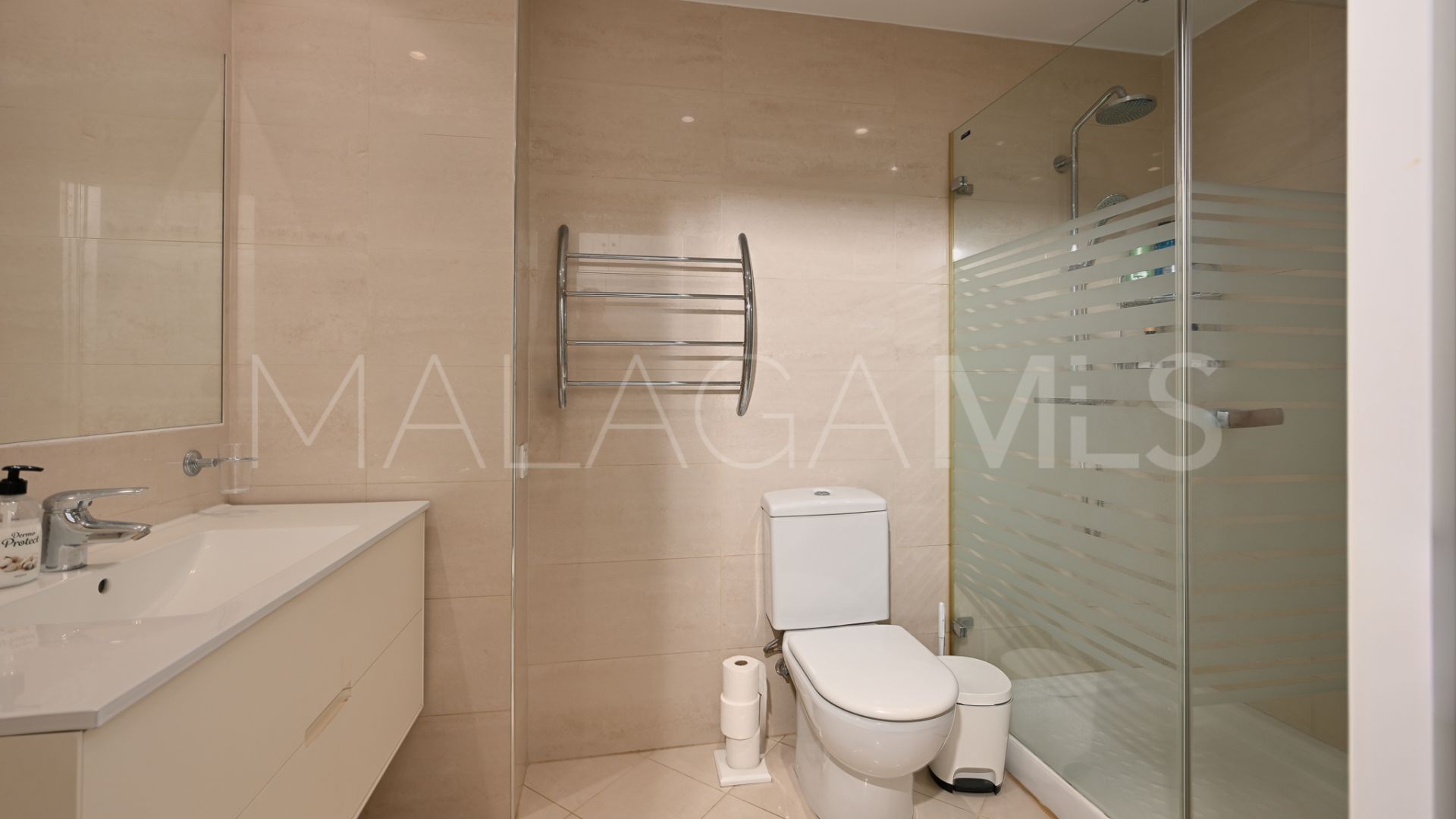 Lägenhet for sale in Calahonda