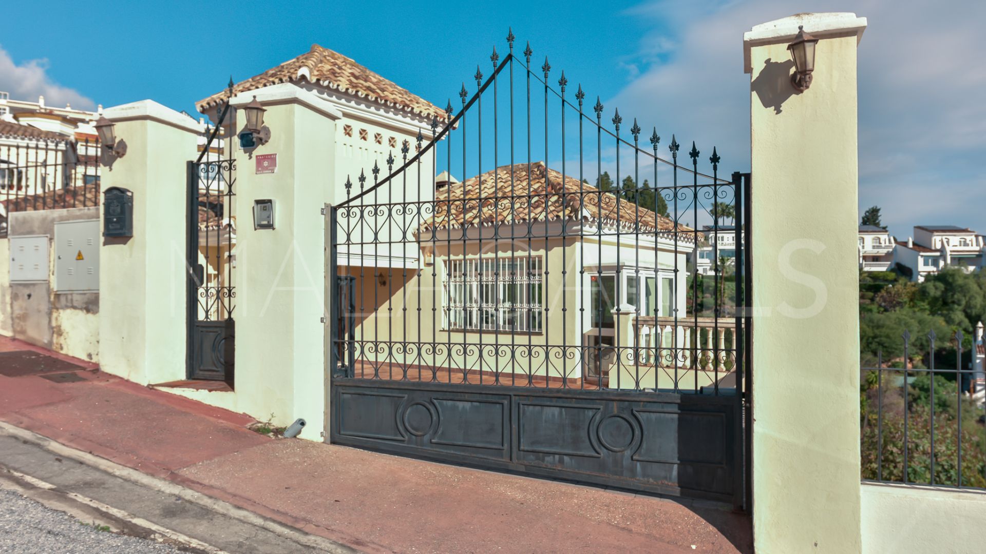 Villa for sale in Sitio de Calahonda