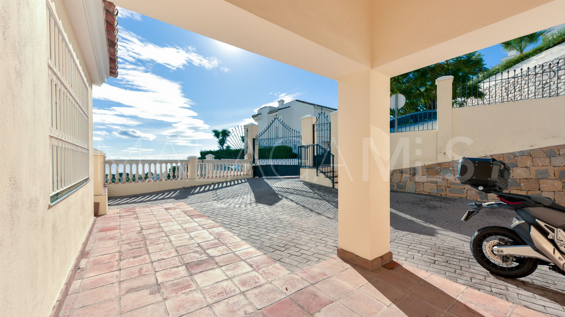 Villa for sale in Sitio de Calahonda