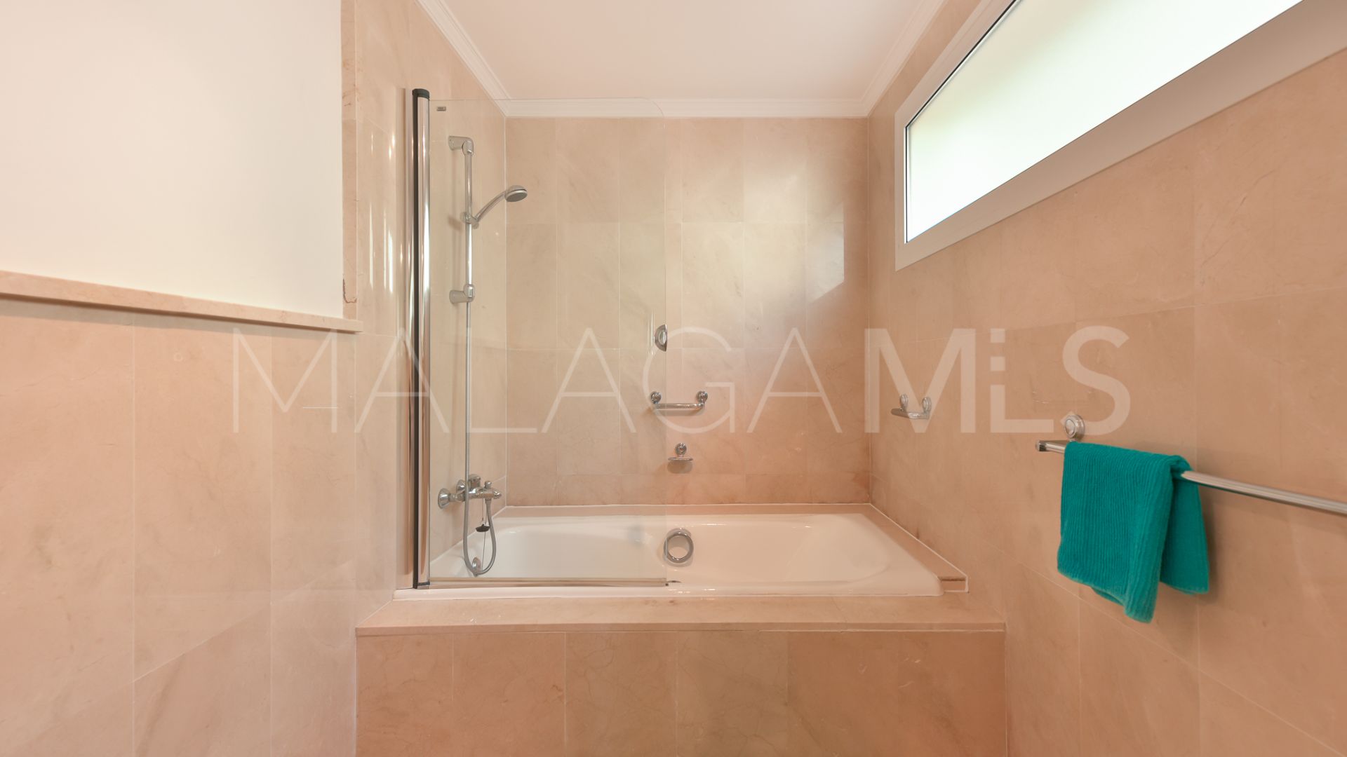 Villa for sale in Sitio de Calahonda