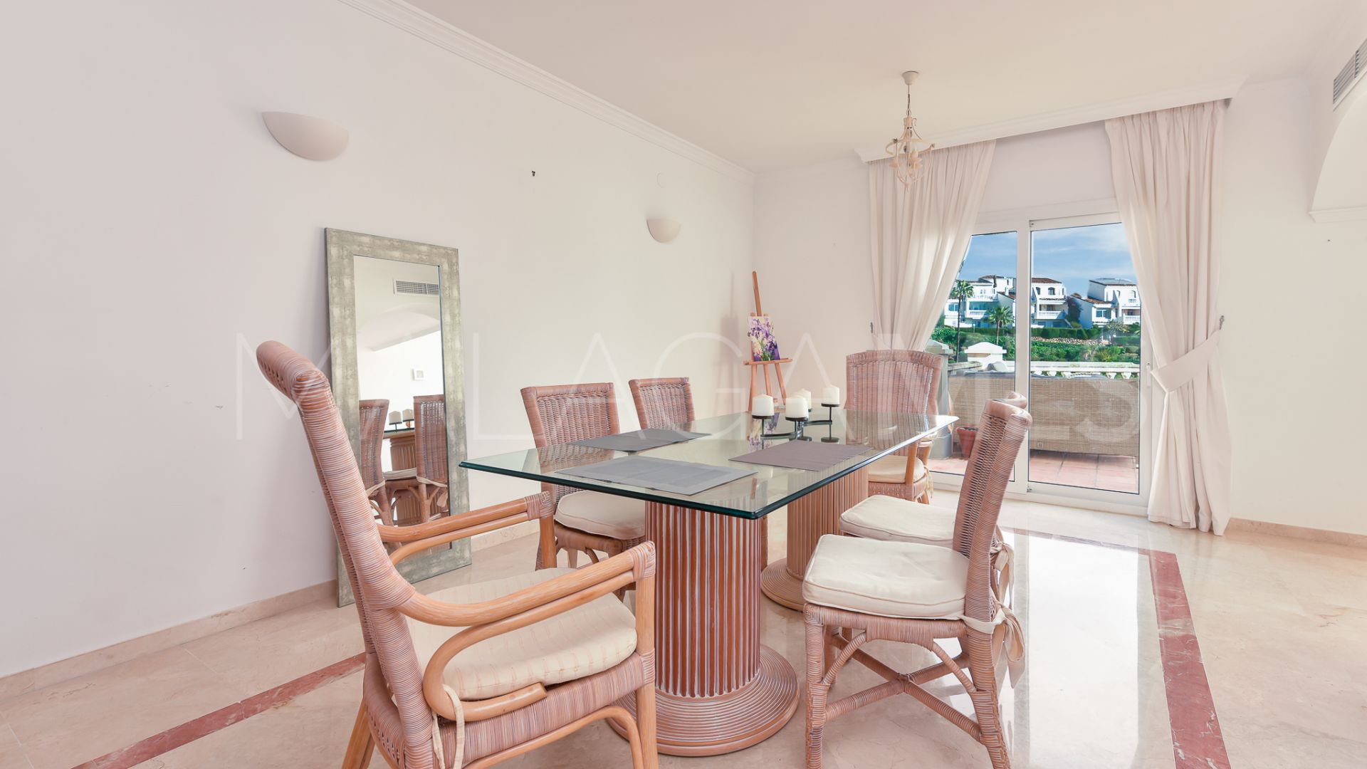 Villa for sale in Sitio de Calahonda