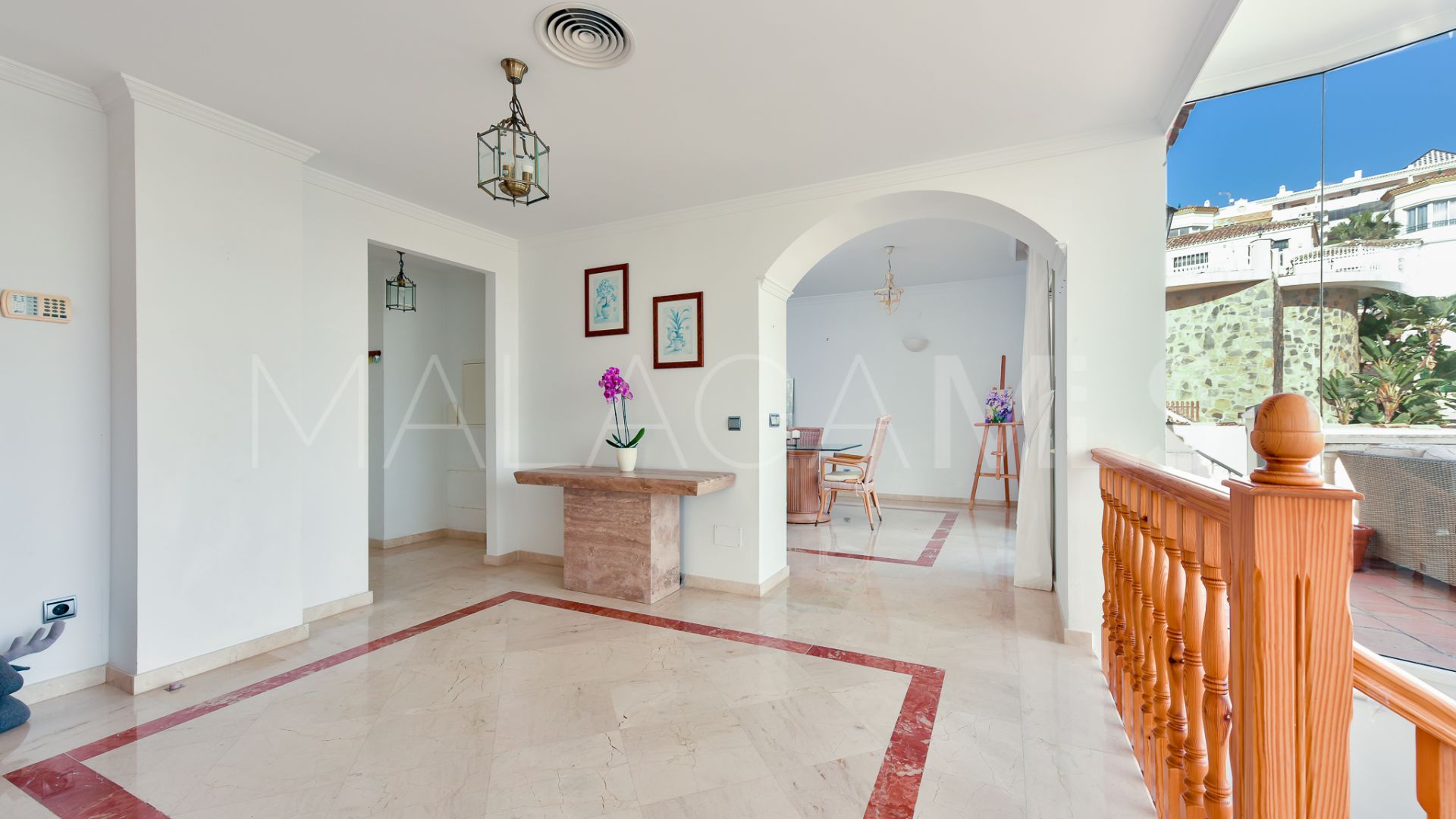 Villa for sale in Sitio de Calahonda