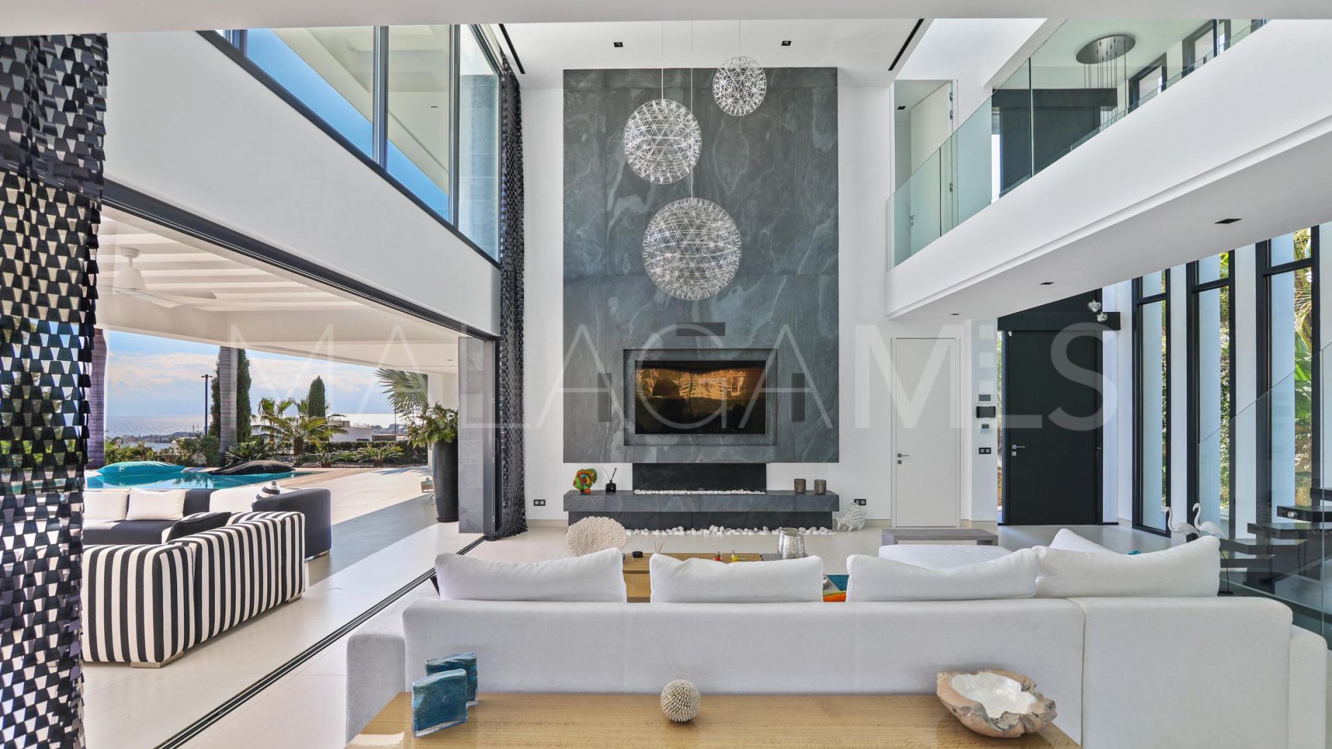 Villa for sale in Los Flamingos Golf