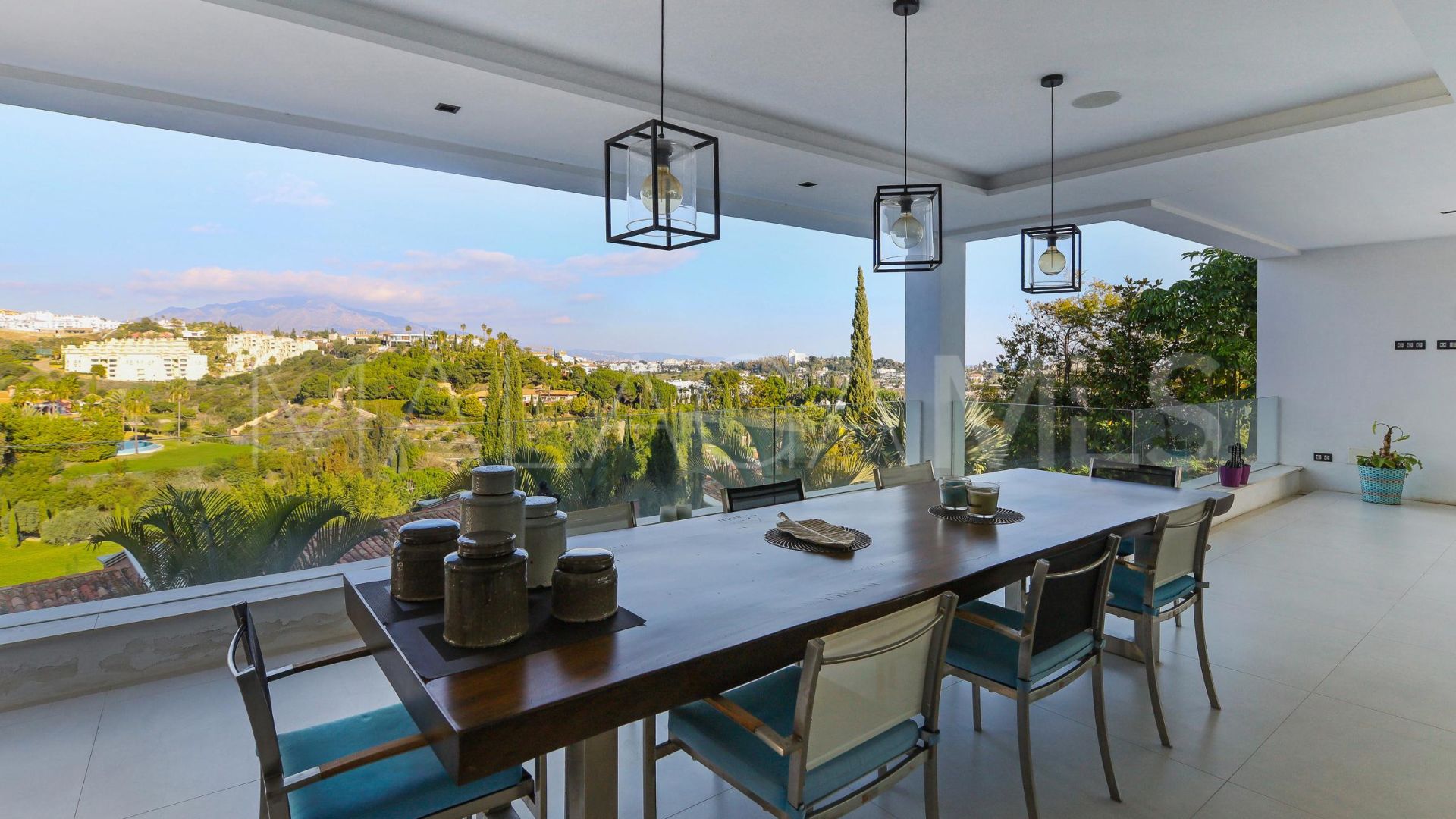 Villa for sale in Los Flamingos Golf