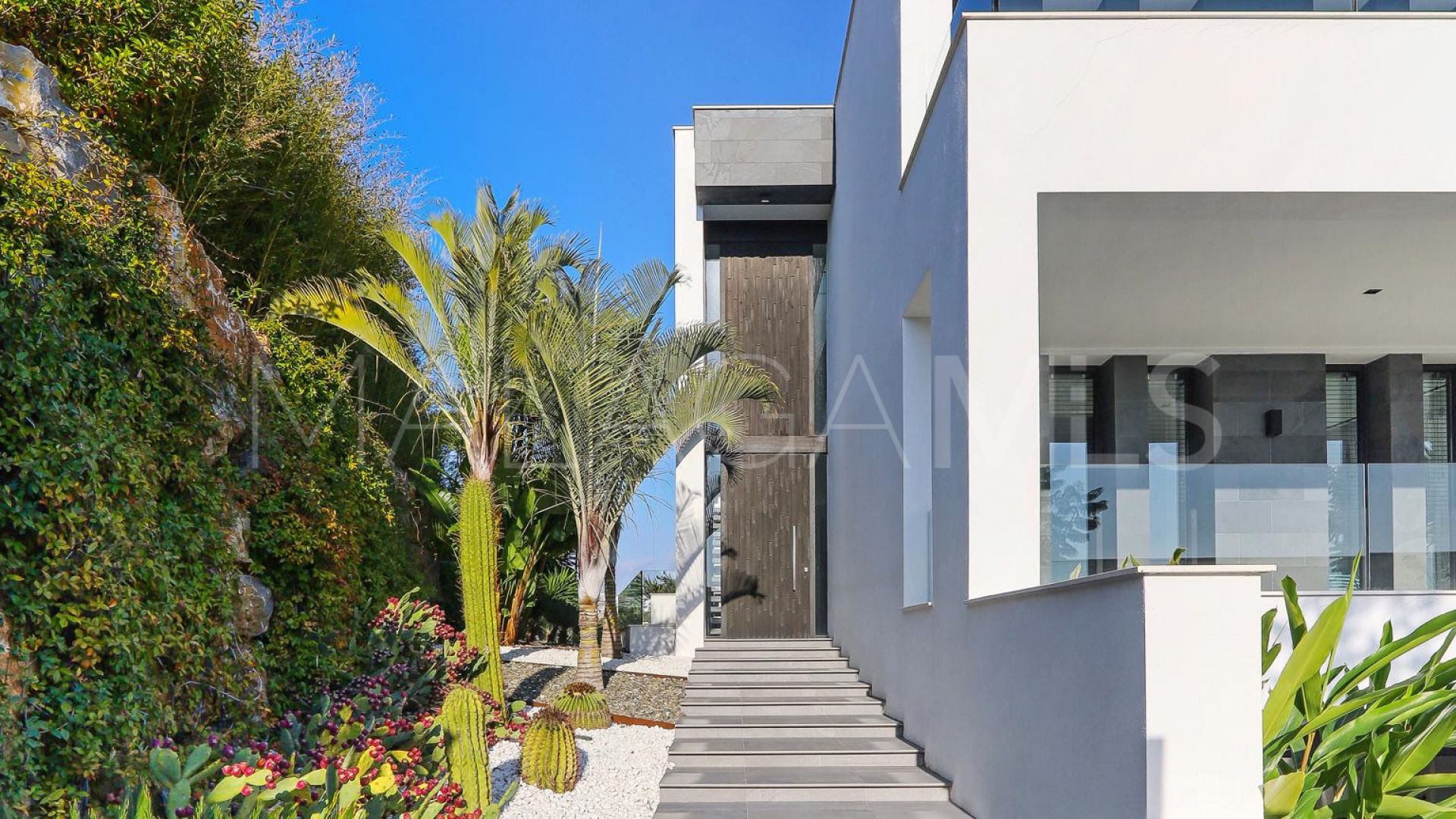 Villa for sale in Los Flamingos Golf