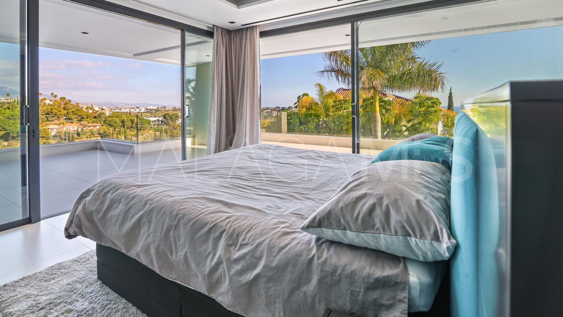 Villa for sale in Los Flamingos Golf