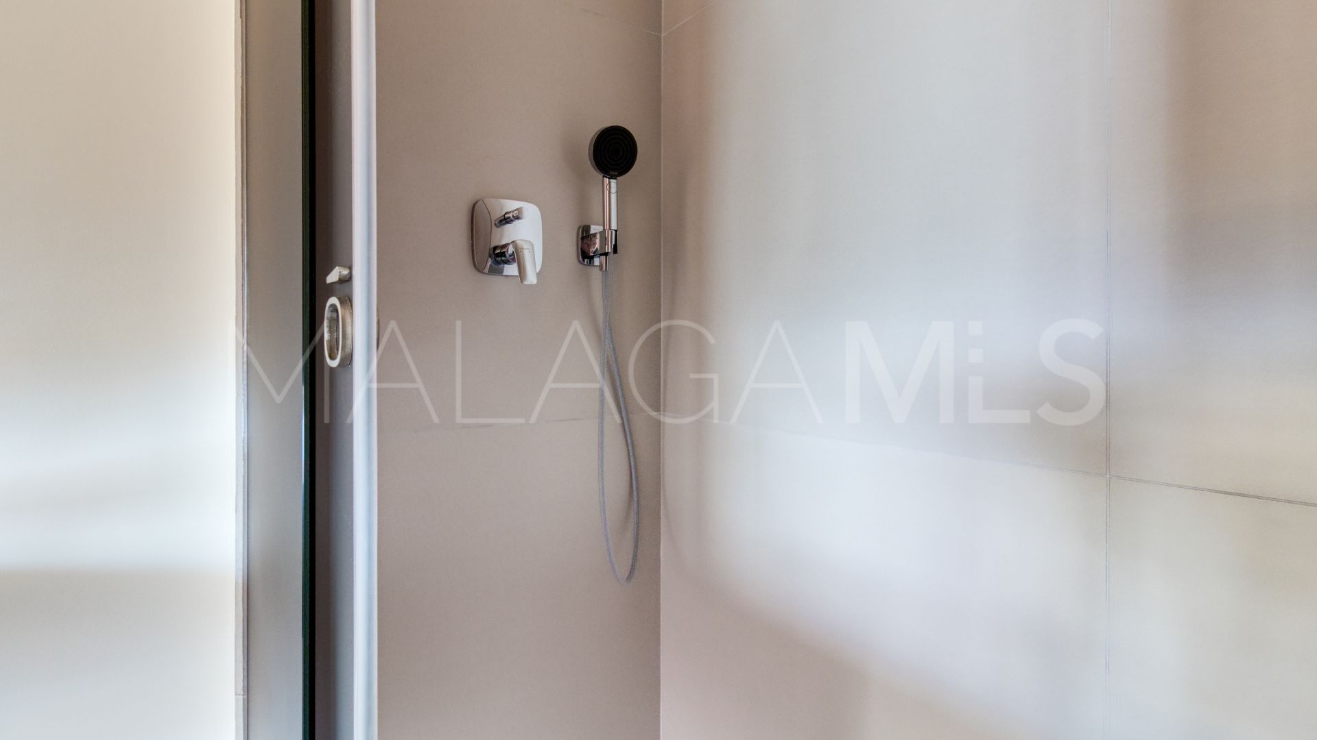 Apartment for sale in El Higueron with 2 bedrooms