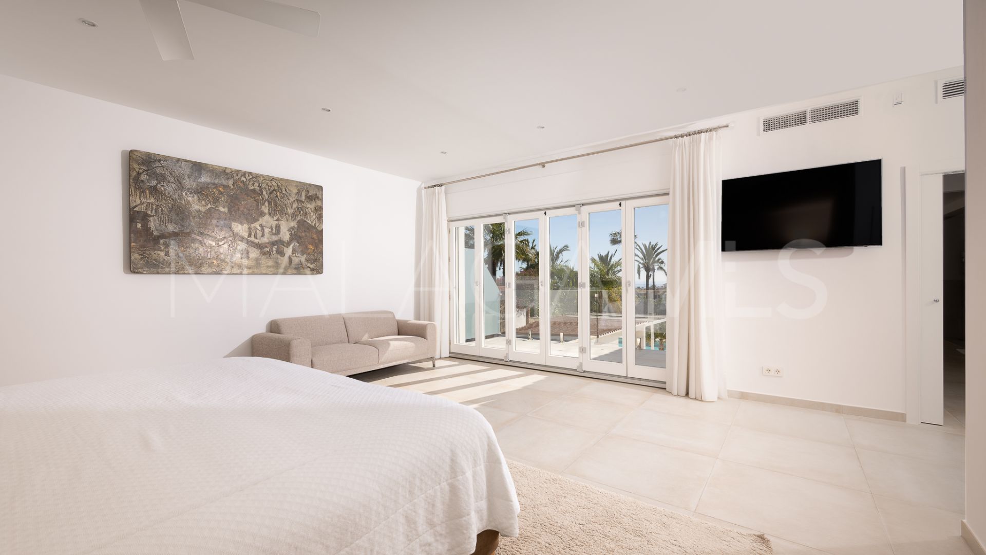 Hus i byn for sale in Hacienda las Chapas