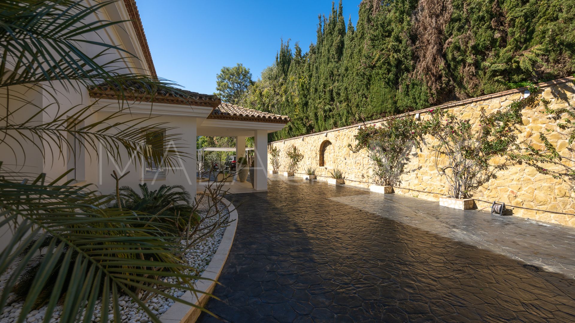 Hus i byn for sale in Hacienda las Chapas