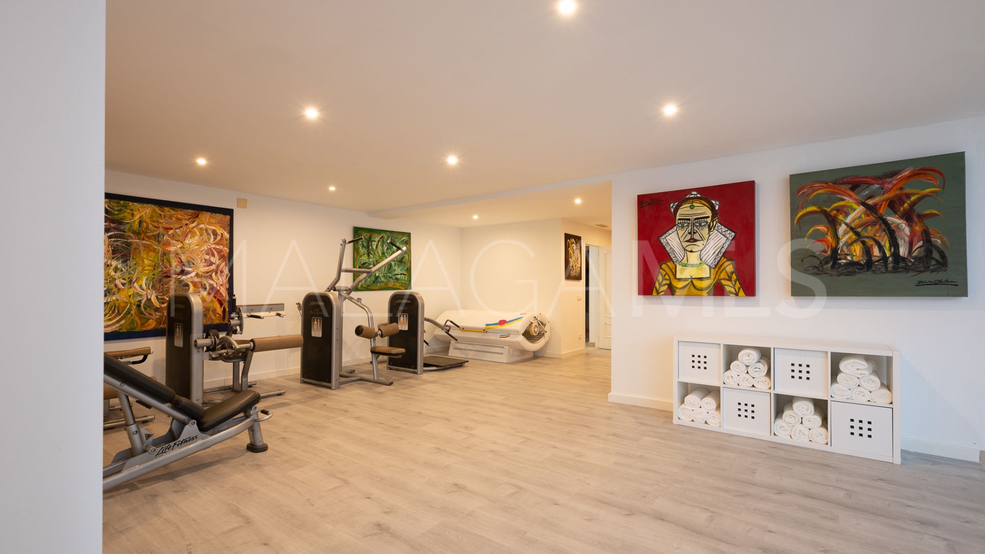 Hus i byn for sale in Hacienda las Chapas