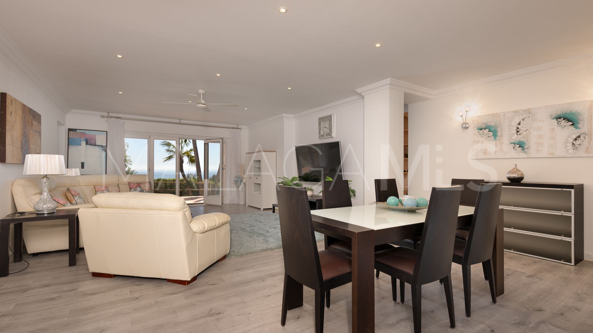 Hus i byn for sale in Hacienda las Chapas