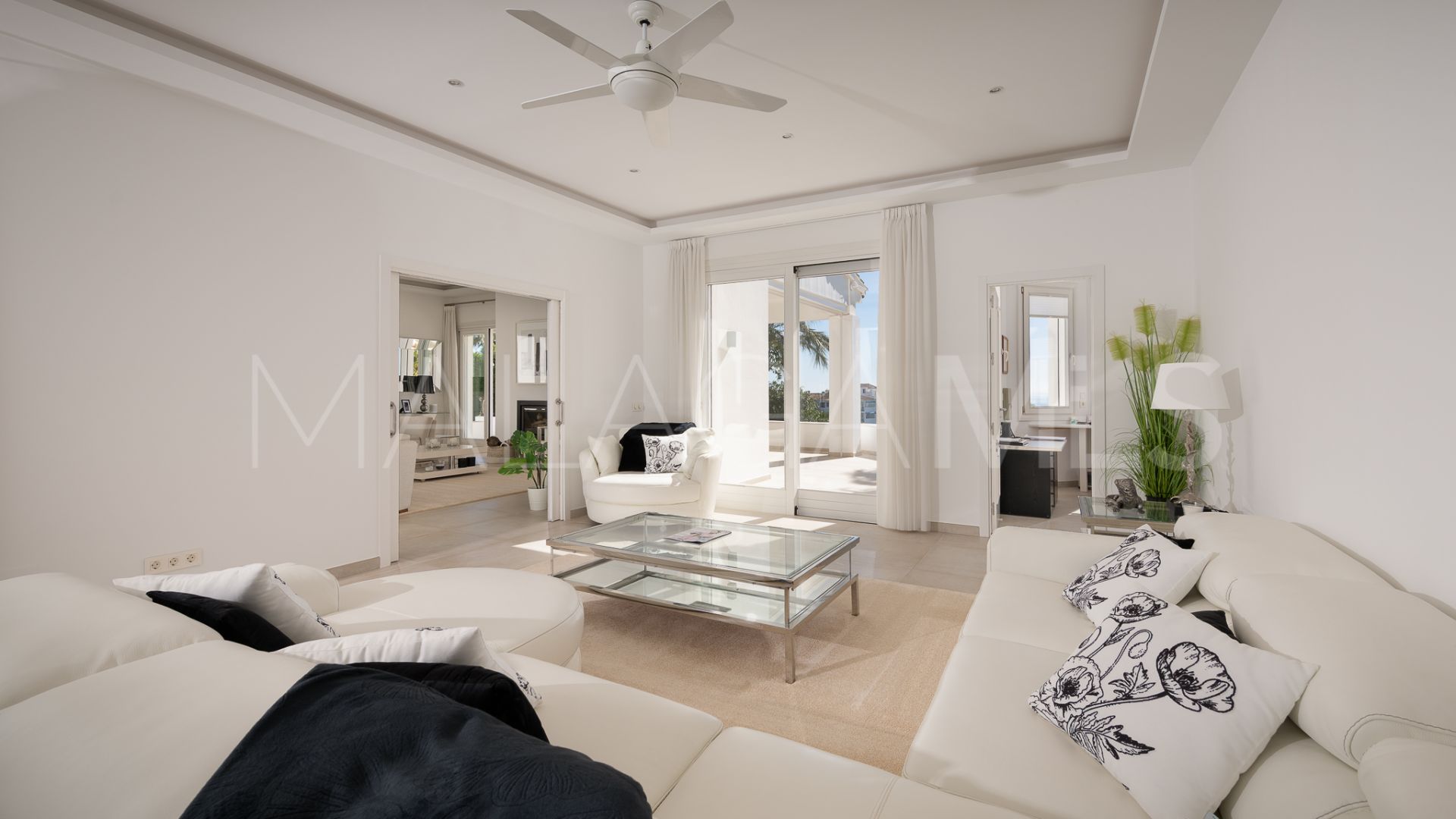 Hus i byn for sale in Hacienda las Chapas