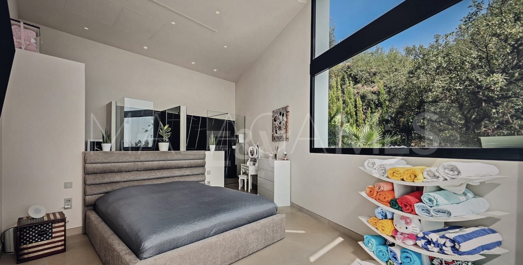 Buy villa with 4 bedrooms in Los Altos de Marbella