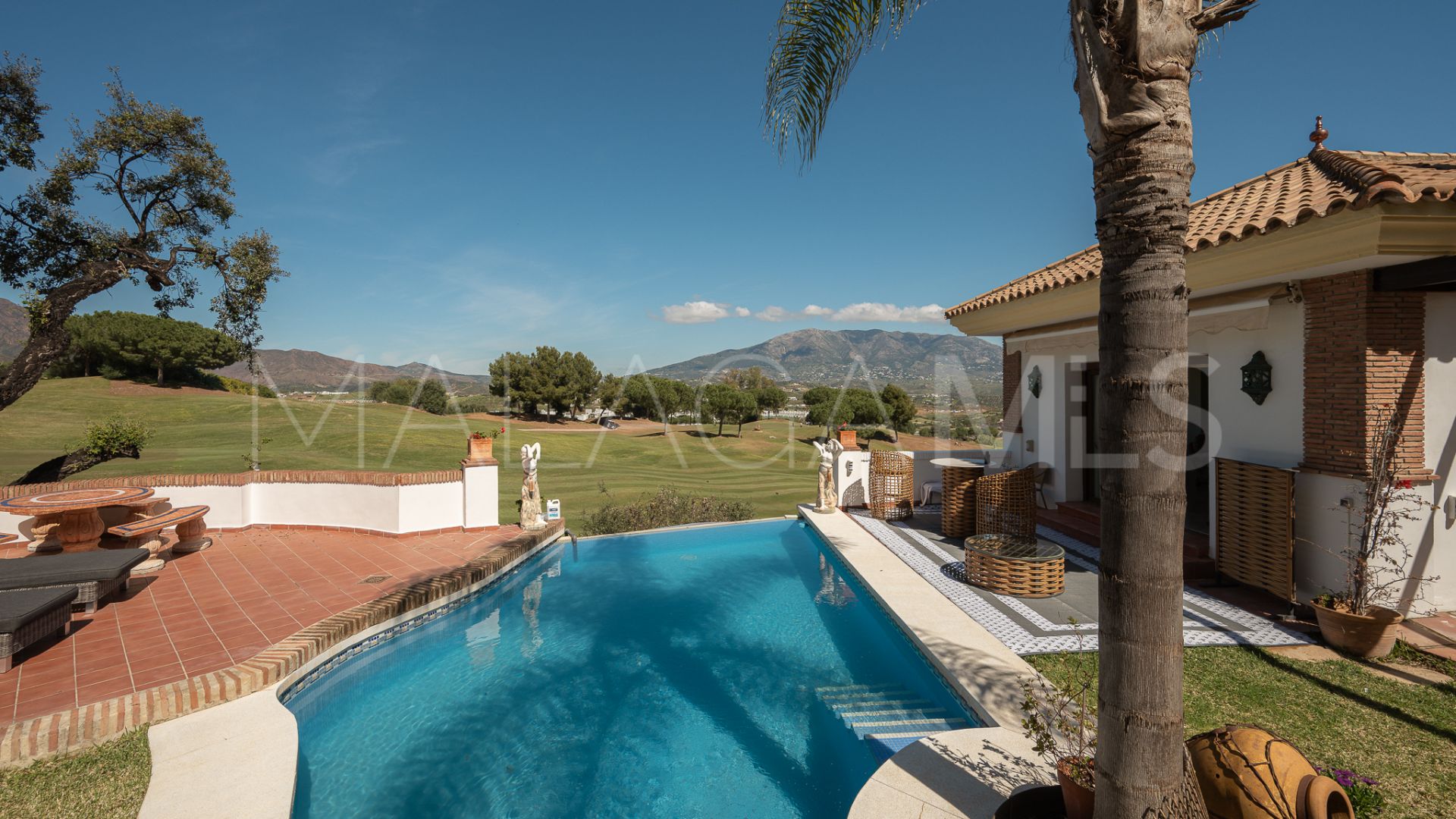 Villa for sale in La Cala Golf Resort