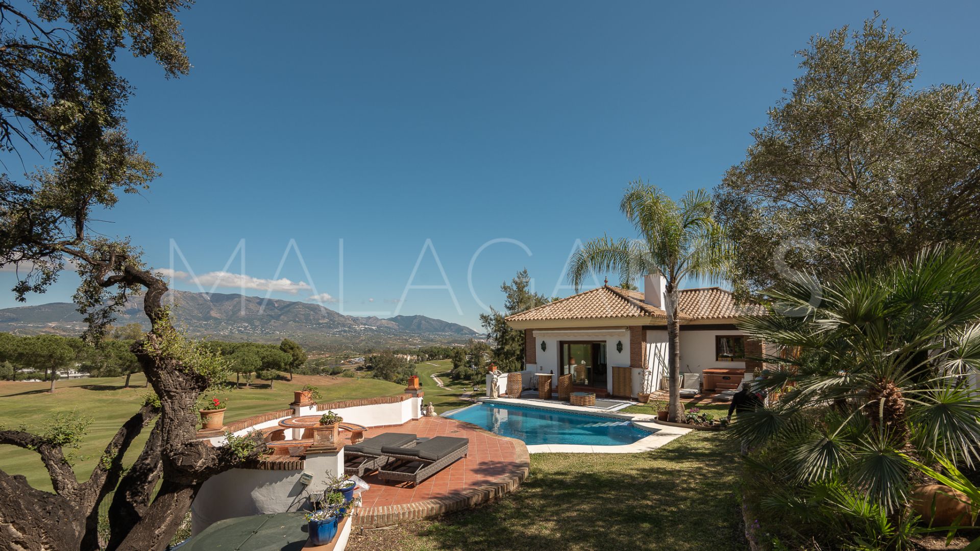 Villa for sale in La Cala Golf Resort