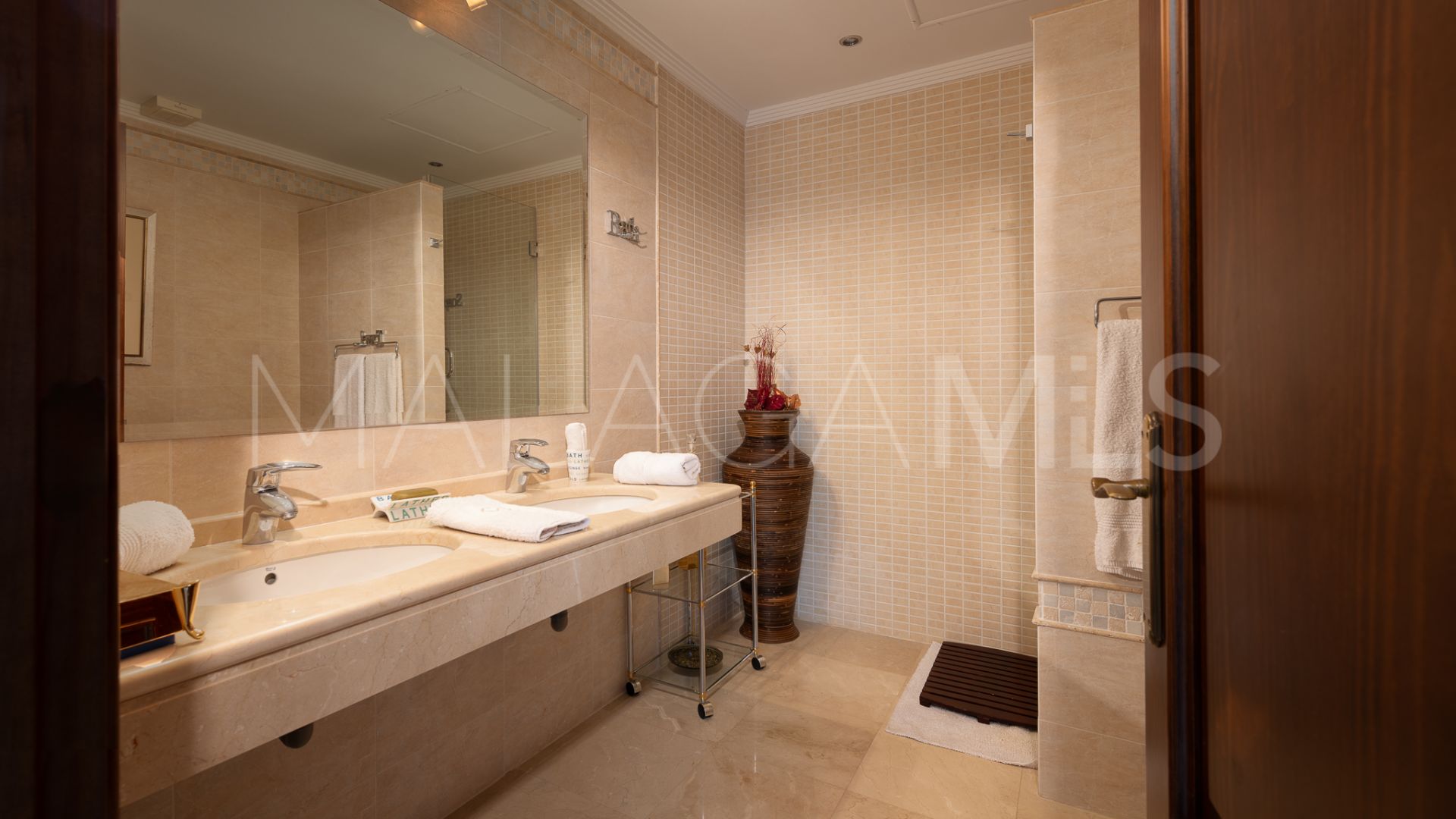 Villa for sale in La Cala Golf Resort