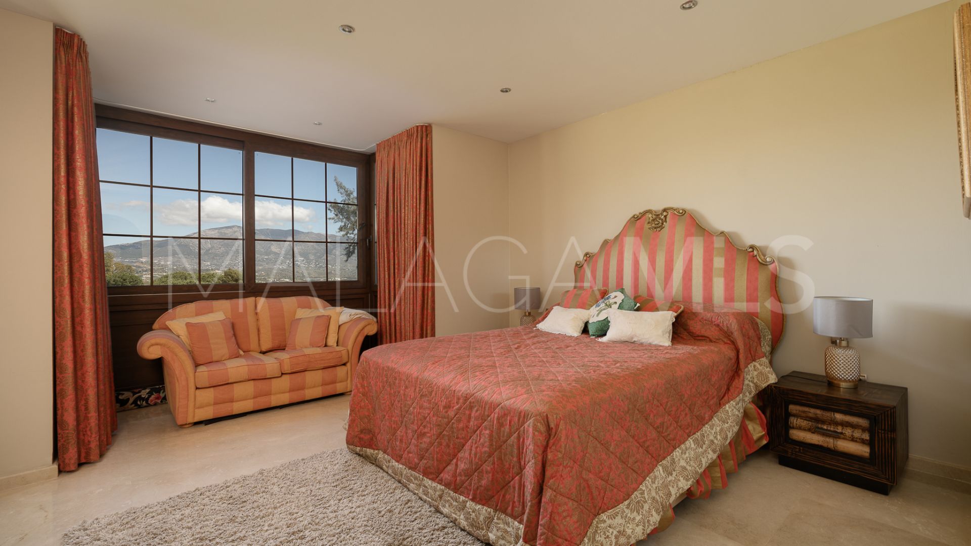 Villa for sale in La Cala Golf Resort