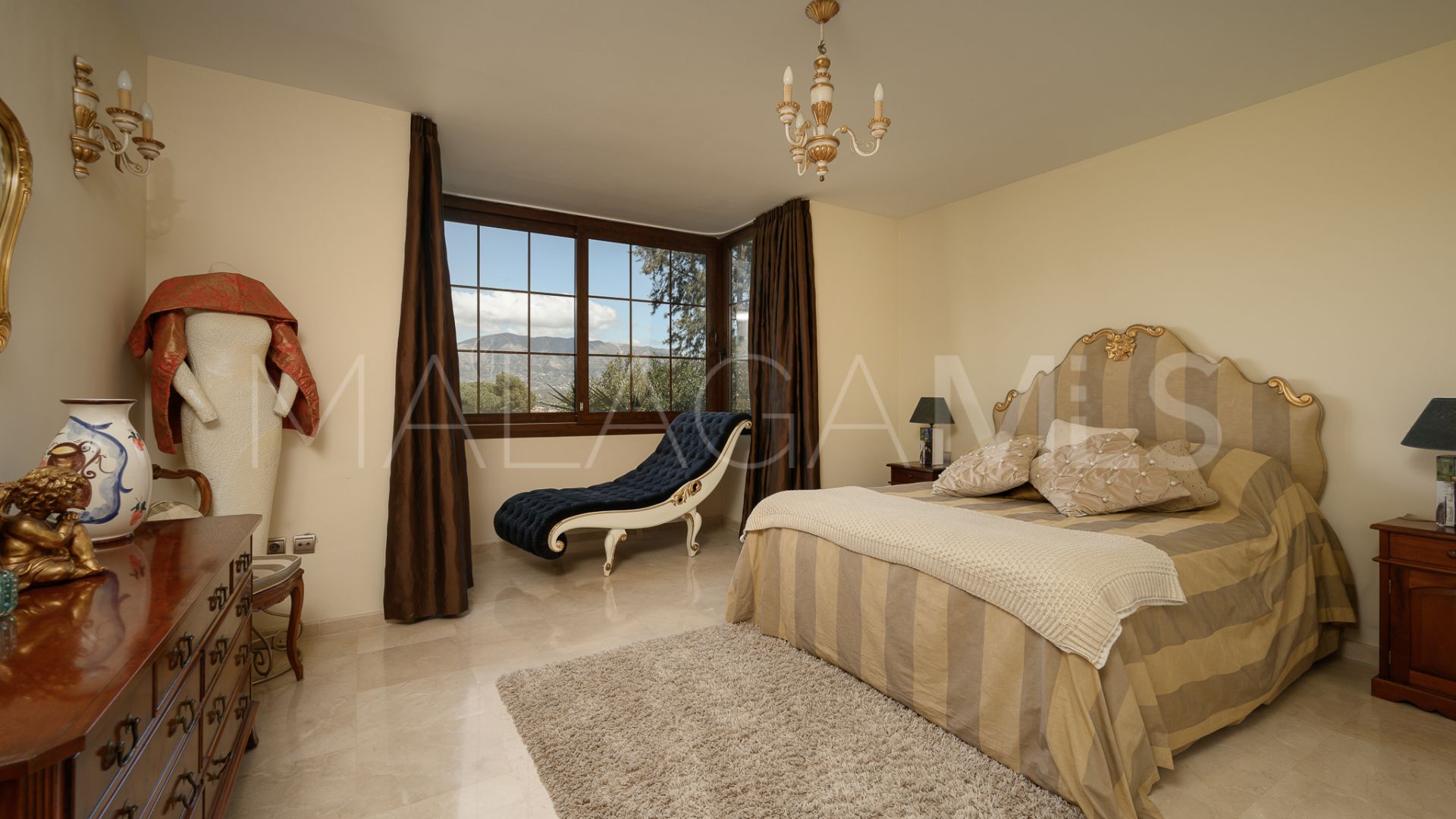 Villa for sale in La Cala Golf Resort