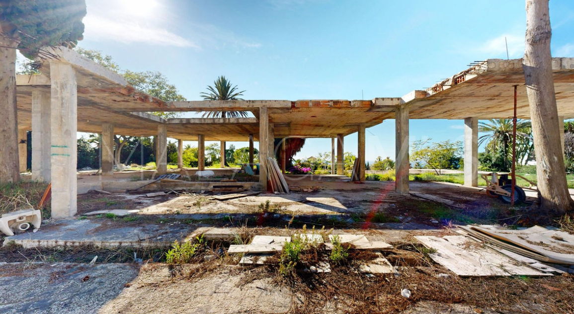 Plot in Hacienda las Chapas for sale