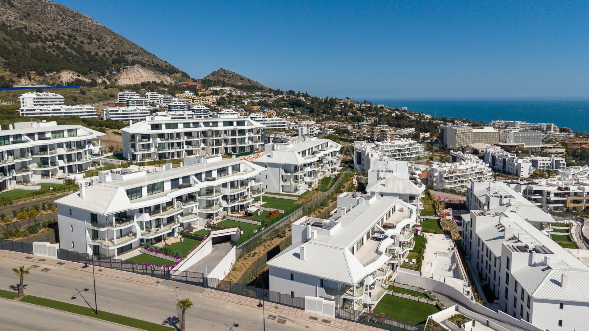 Apartamento planta baja for sale in El Higueron with 3 bedrooms