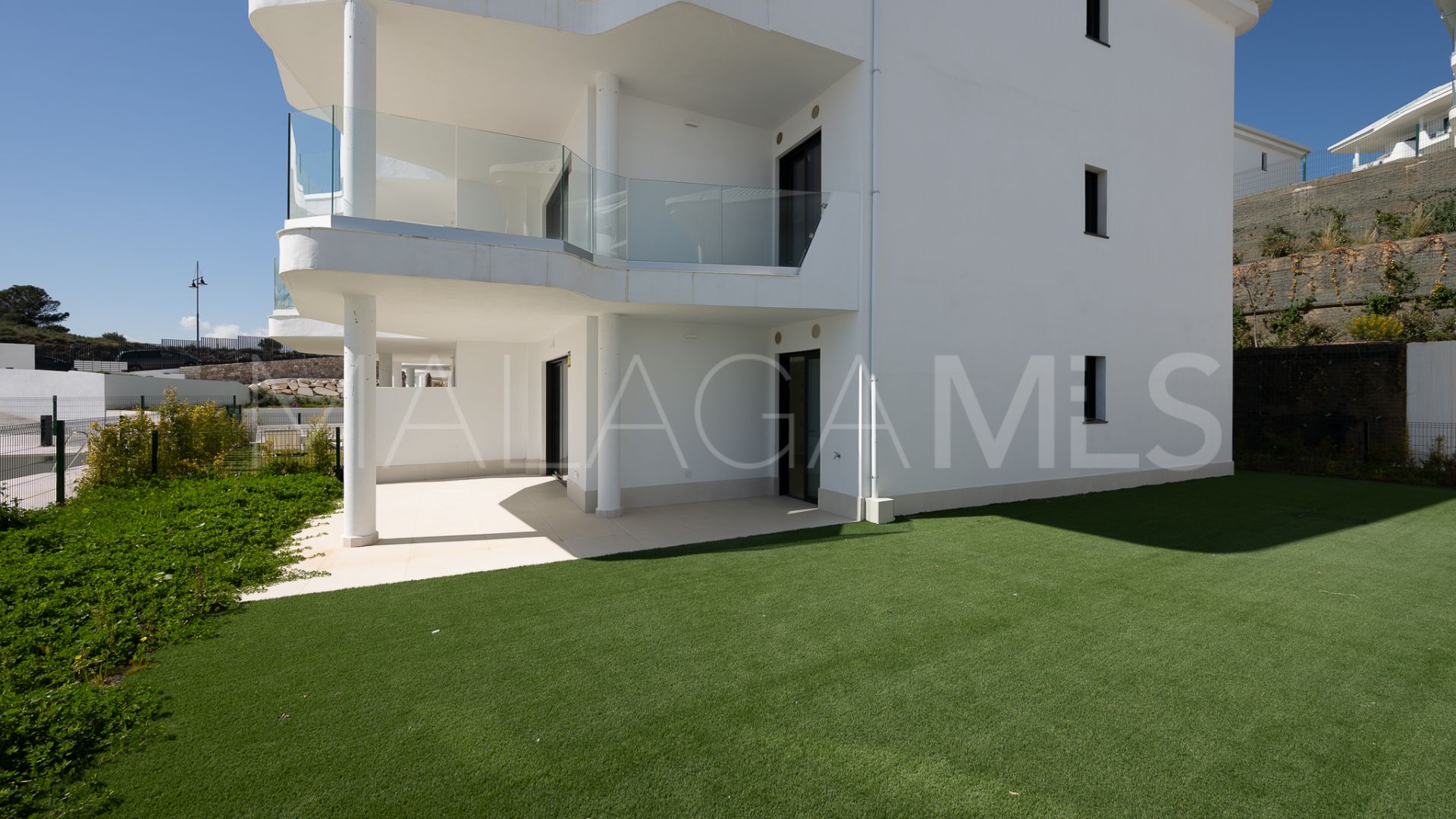 Apartamento planta baja for sale in El Higueron with 3 bedrooms