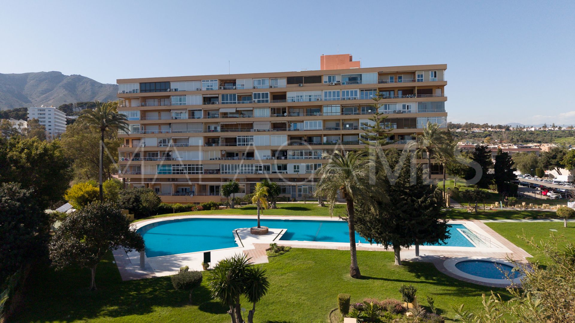 Buy apartment in Torremolinos