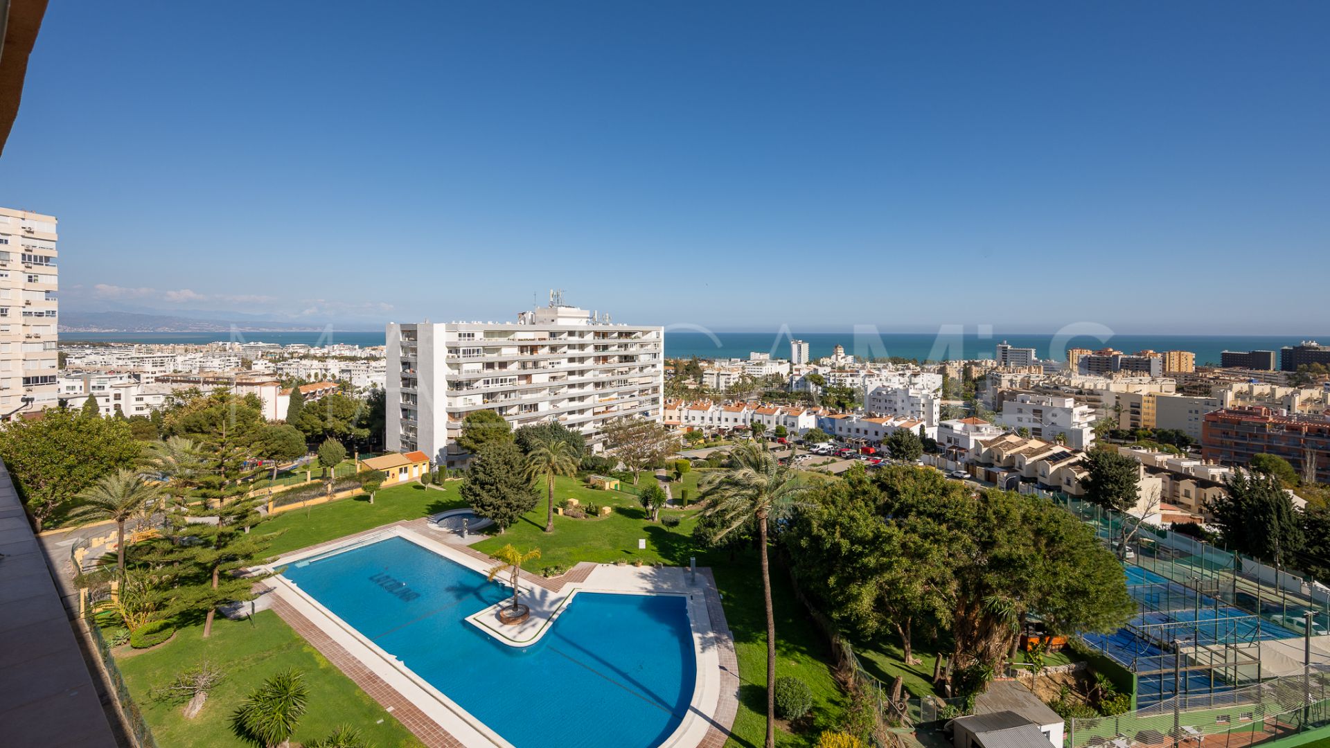 Buy apartment in Torremolinos