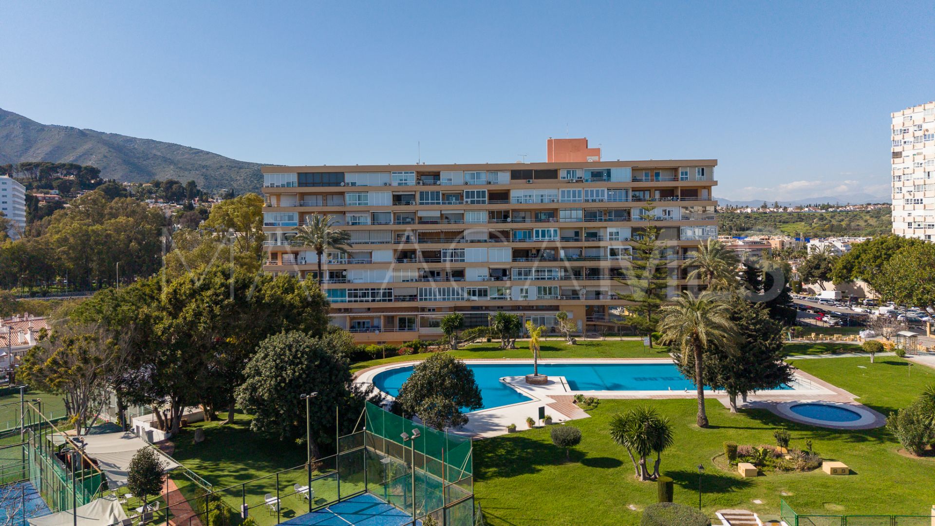 Buy apartment in Torremolinos