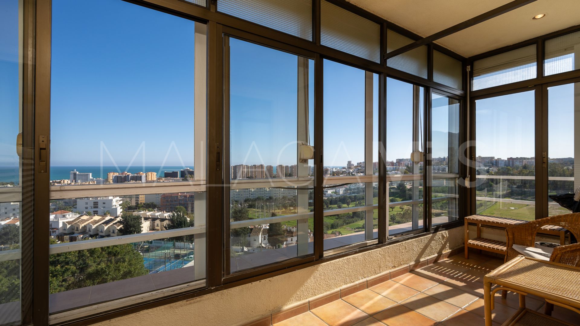 Buy apartment in Torremolinos