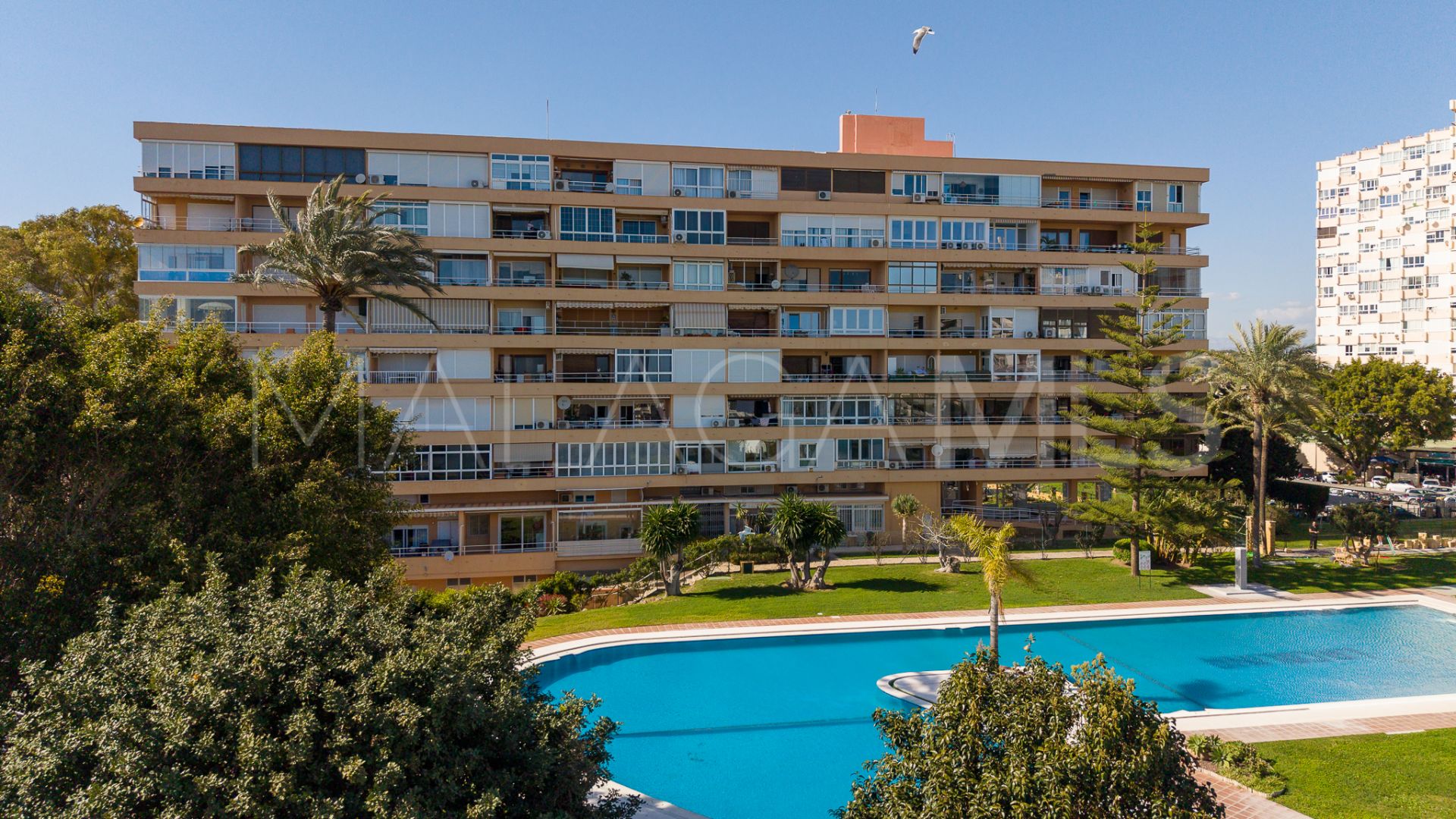 Buy apartment in Torremolinos