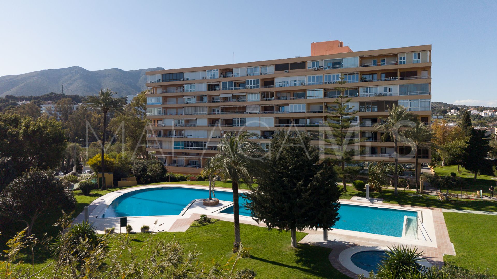 Buy apartment in Torremolinos