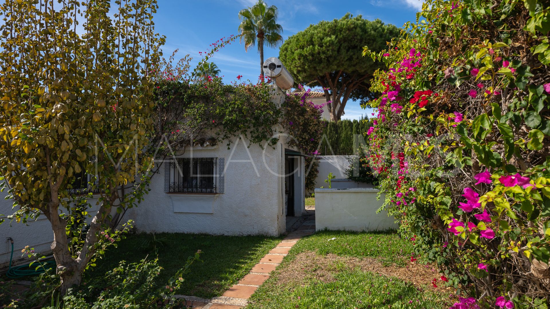 Sitio de Calahonda, villa for sale with 3 bedrooms