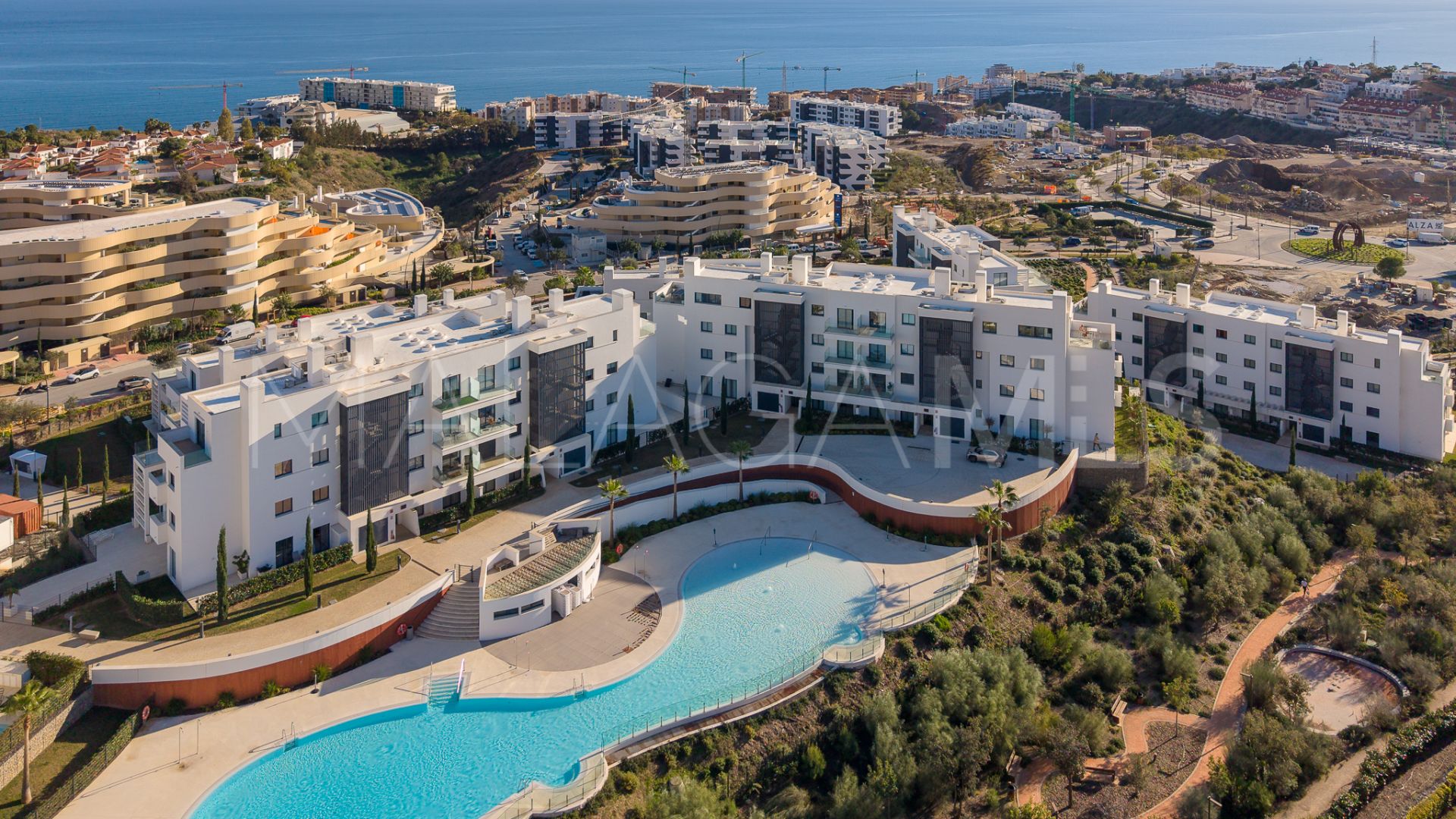 Buy Fuengirola apartment with 2 bedrooms