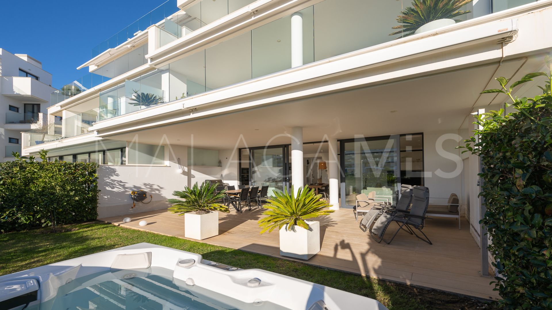 Buy Fuengirola apartment with 2 bedrooms