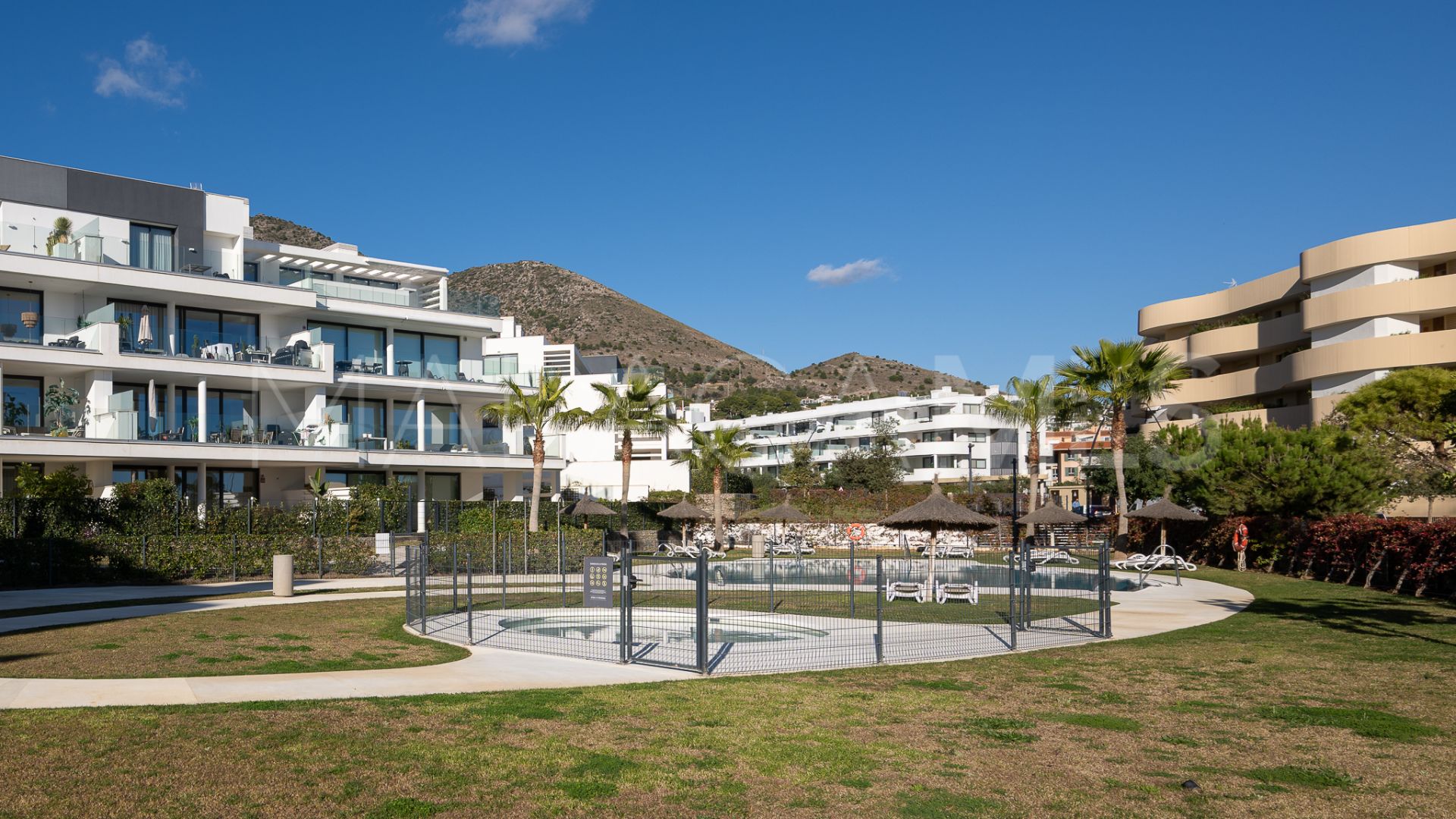 Buy Fuengirola apartment with 2 bedrooms