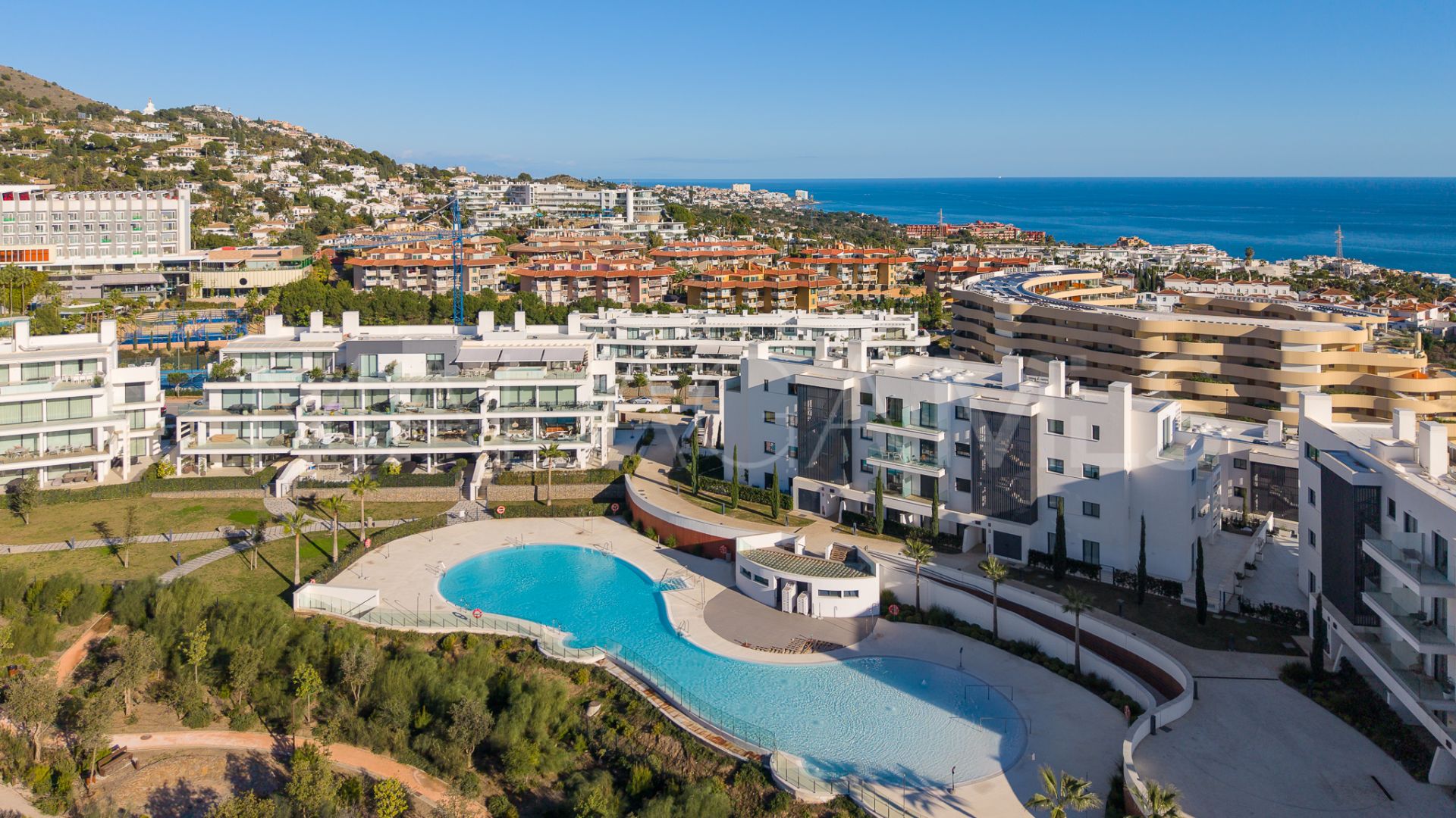 Buy Fuengirola apartment with 2 bedrooms