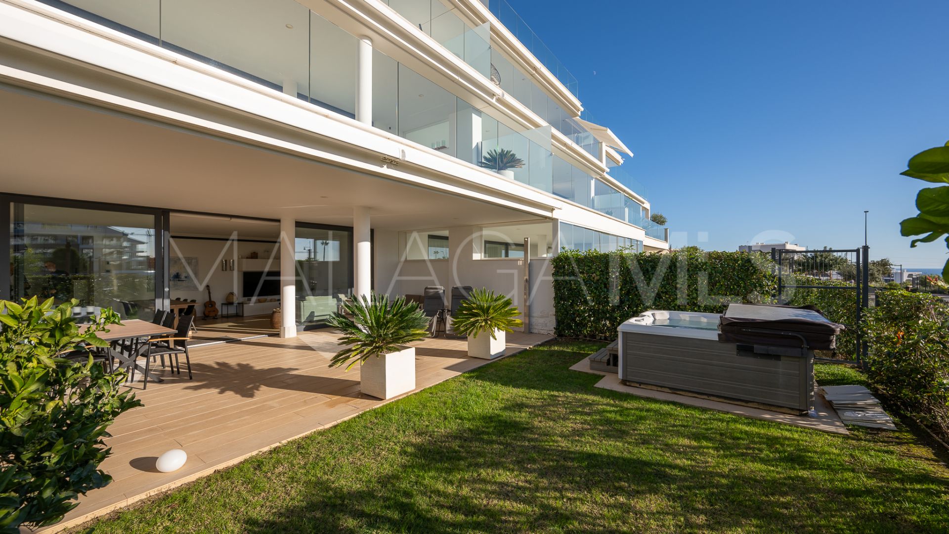Buy Fuengirola apartment with 2 bedrooms