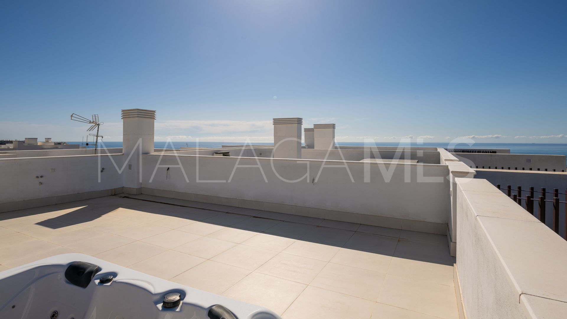 Ático with 2 bedrooms for sale in El Higueron