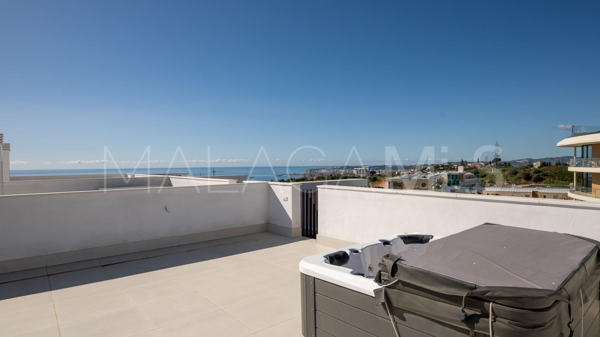 Ático with 2 bedrooms for sale in El Higueron