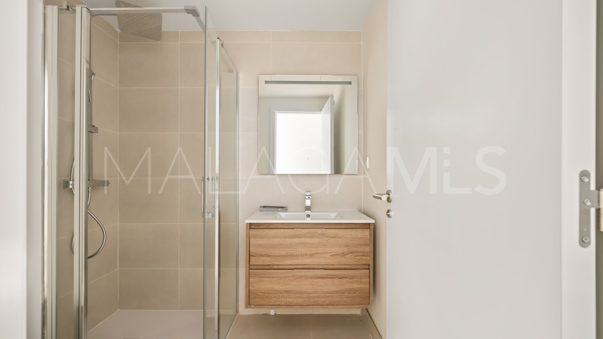 Se vende apartamento de 3 bedrooms in El Higueron