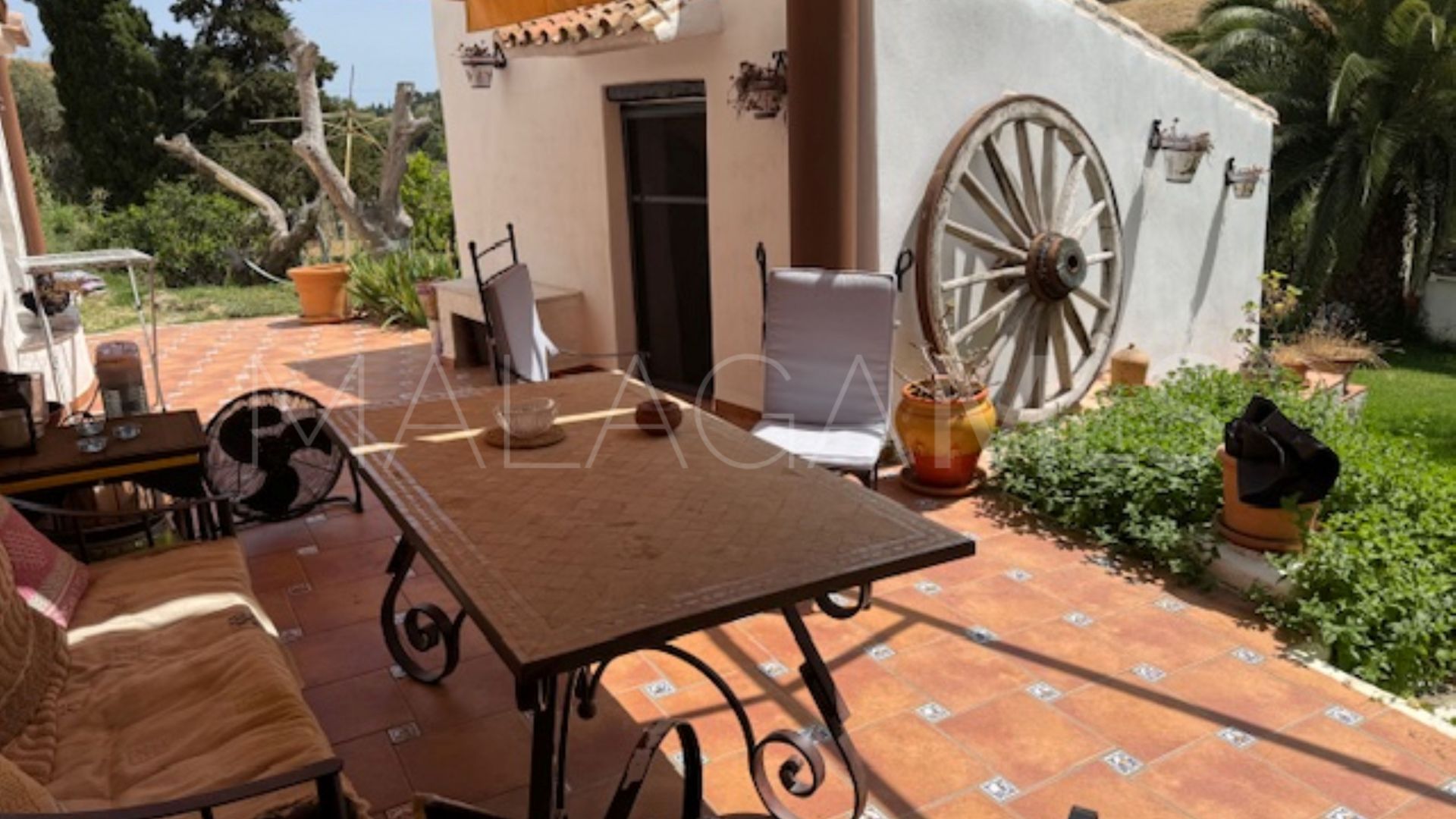 Finca for sale in Casares