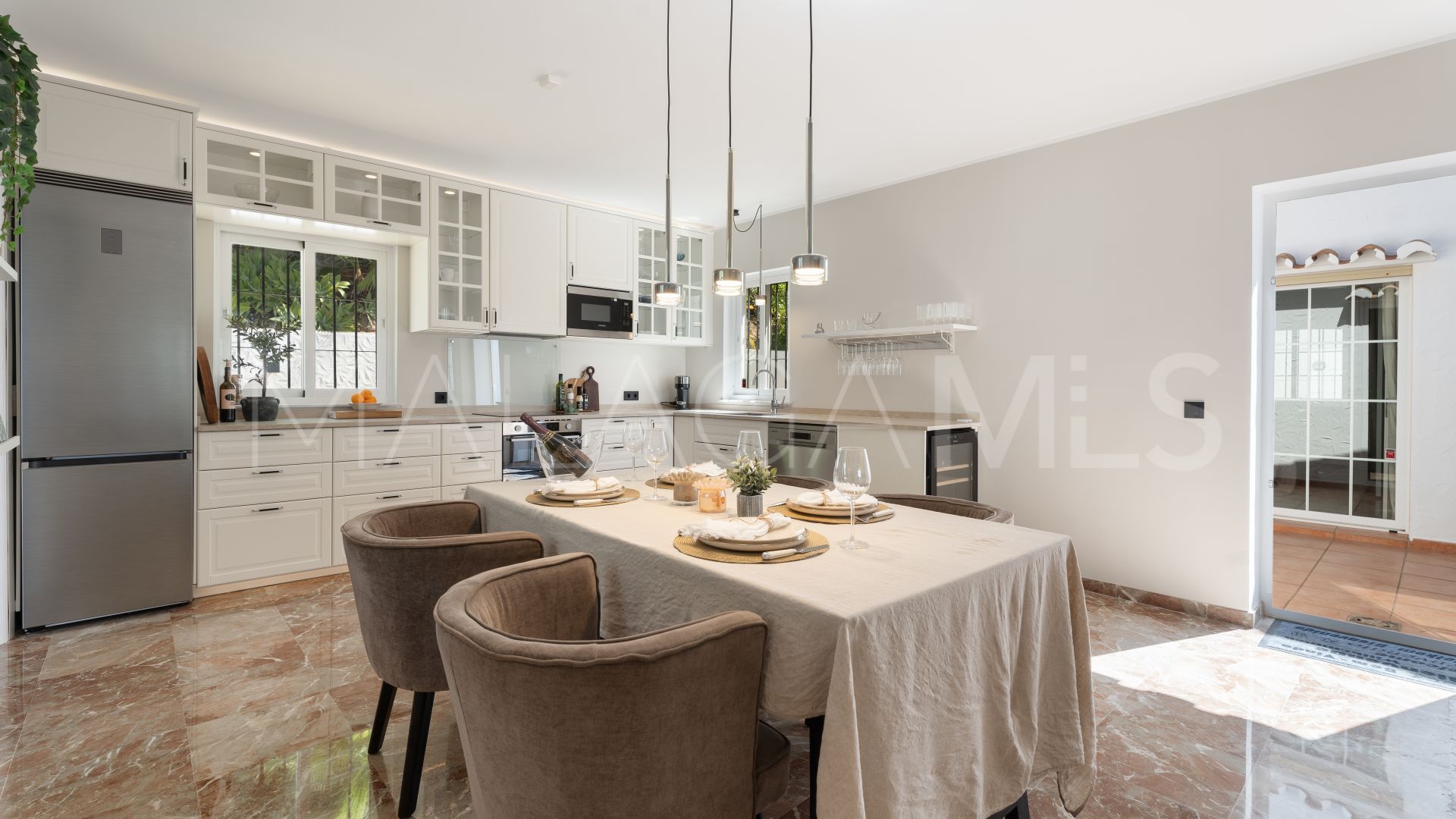 Villa for sale in Sierrezuela