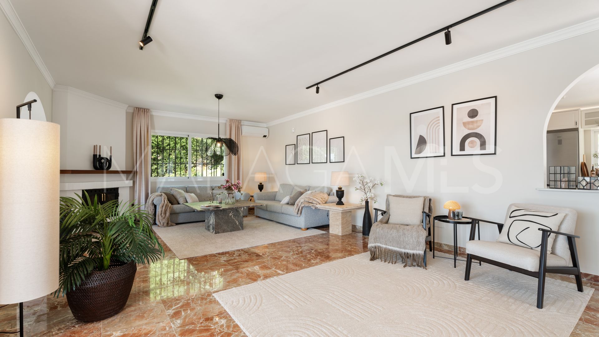 Villa for sale in Sierrezuela